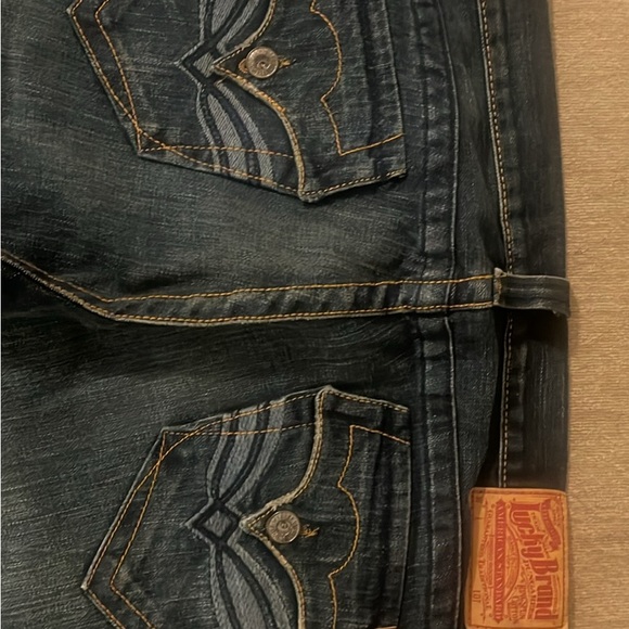 New with tags Lucky Brand lowrise flared jeans - Picture 2 of 7